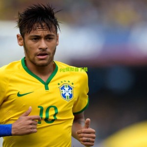 红魔传奇亚洲行引爆首尔，鲁尼、朴智星、费迪南德老友重聚点燃回忆风暴