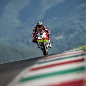 里夫斯点出湖人防守顽疾，限制对手三分已成当务之急